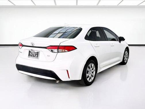 White 2022 Toyota Corolla LE