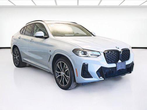 2025 BMW X4 xDrive30i