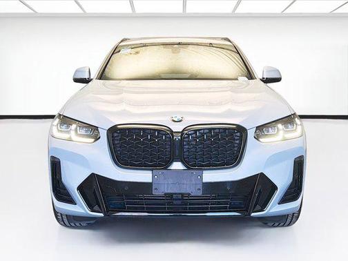 2025 BMW X4 xDrive30i