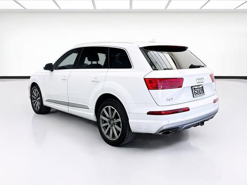 Glacier White 2018 Audi Q7 3.0T Premium Plus