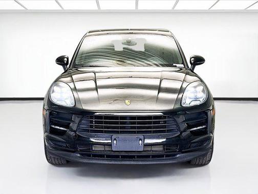 2021 Porsche Macan Base