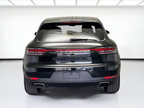 2021 Porsche Macan Base