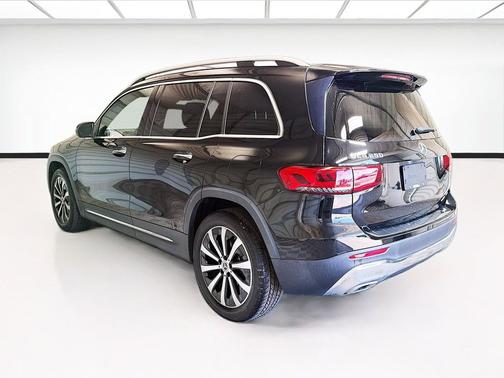 Black 2022 Mercedes-Benz GLB 250 Base