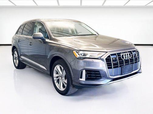 Samurai Gray Metallic 2022 Audi Q7 55 Premium Plus