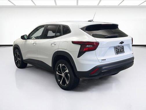 2025 Chevrolet Trax FWD 1RS