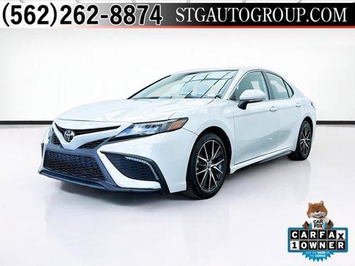 Ice 2022 Toyota Camry SE
