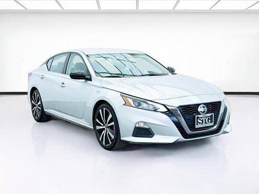 2020 Nissan Altima SR FWD