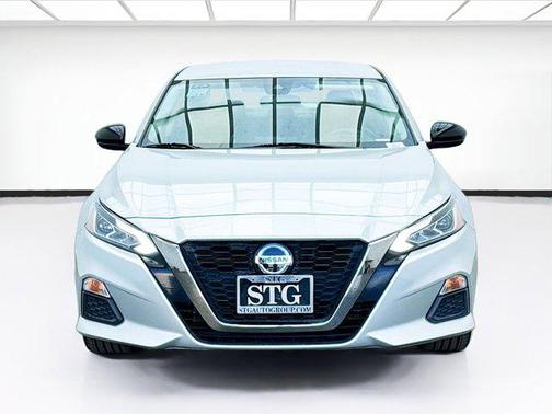 2020 Nissan Altima SR FWD