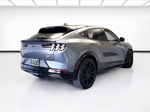 2023 Ford Mustang Mach-E California Route 1