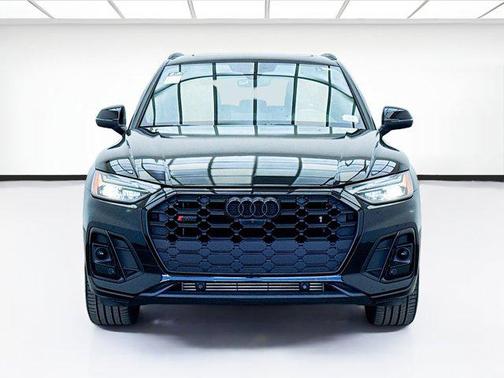 Mythos Black Metallic 2023 Audi SQ5 3.0T Premium Plus