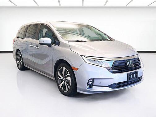 Silver Metallic 2024 Honda Odyssey Touring