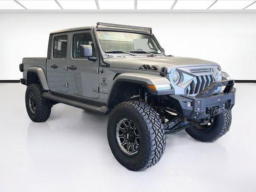 Billet Silver Metallic Clearcoat 2020 Jeep Gladiator Overland