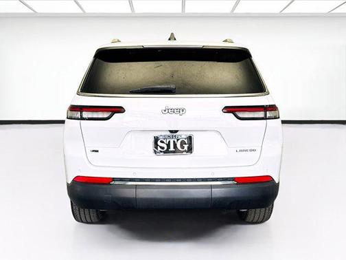 2022 Jeep Grand Cherokee L Laredo