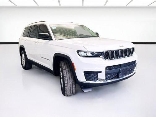 2022 Jeep Grand Cherokee L Laredo