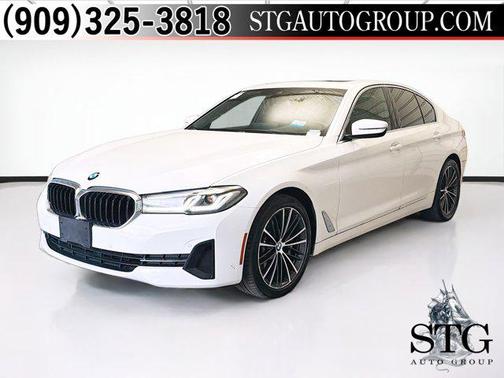 Alpine White 2022 BMW 530 i