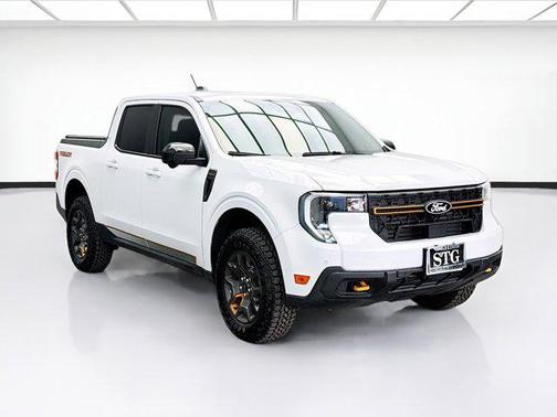 Space White Metallic 2025 Ford Maverick Tremor