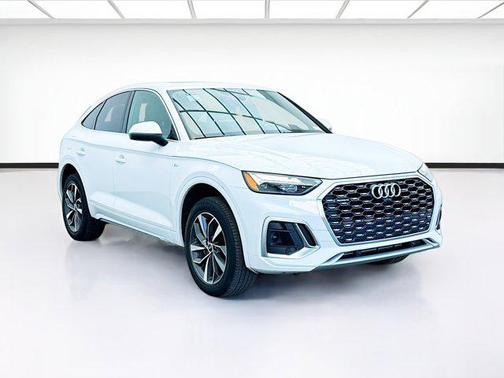 2022 Audi Q5 45 S line Premium Plus