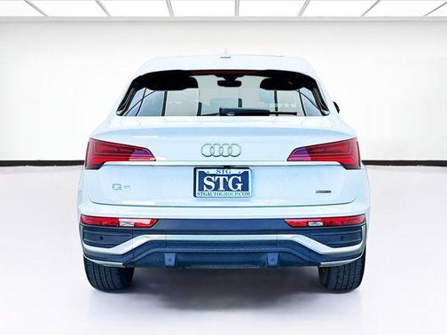 2022 Audi Q5 45 S line Premium Plus