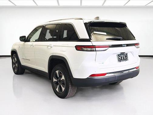 2022 Jeep Grand Cherokee 4xe Base