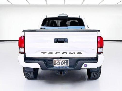 Super White 2018 Toyota Tacoma TRD Sport