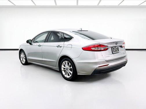 2020 Ford Fusion Hybrid SE