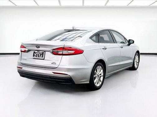 2020 Ford Fusion Hybrid SE