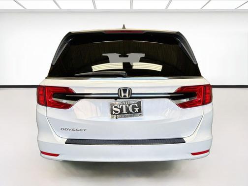 Platinum White Pearl 2024 Honda Odyssey EX-L