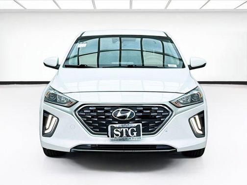 2020 Hyundai IONIQ Plug-In Hybrid SE