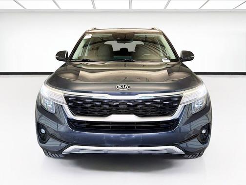 Gravity Gray 2021 Kia Seltos EX