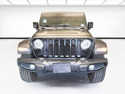 Granite Crystal Metallic Clearcoat 2022 Jeep Gladiator Altitude 4x4