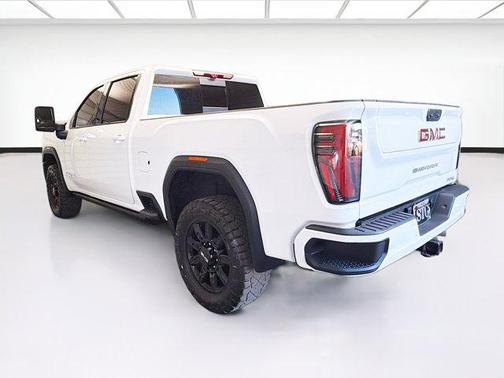 2024 GMC Sierra 2500 AT4