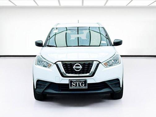 2019 Nissan Kicks S