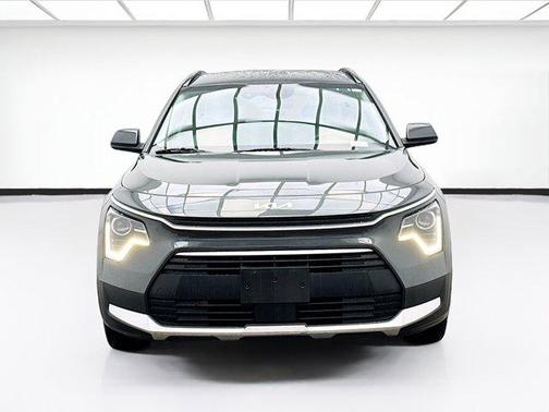 2023 Kia Niro EX