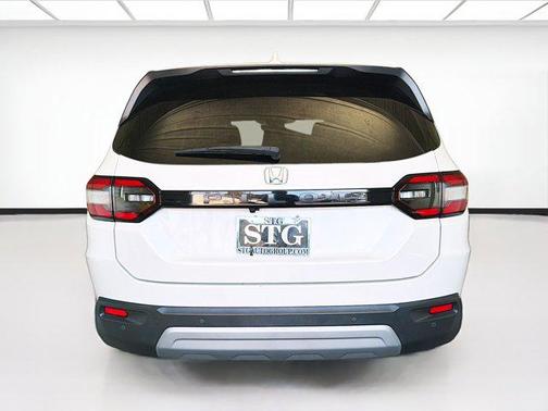 2023 Honda Pilot 2WD EX-L 8 Passenger