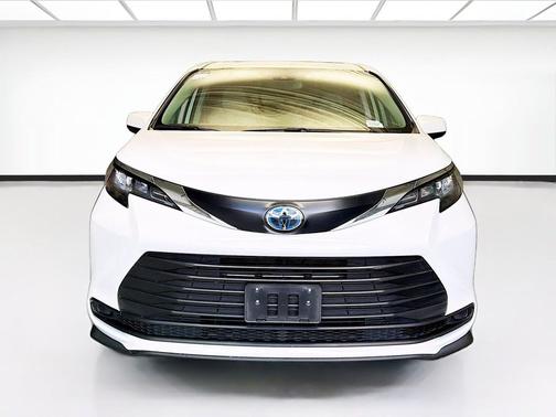 Ice 2024 Toyota Sienna LE