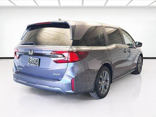 2025 Honda Odyssey Touring