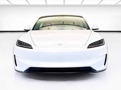 Pearl White Multi-Coat 2025 Tesla Model 3 Performance
