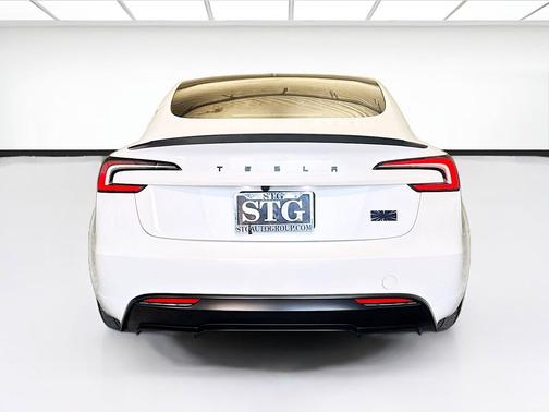 Pearl White Multi-Coat 2025 Tesla Model 3 Performance