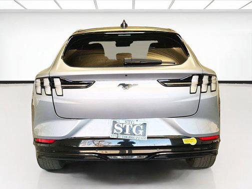 Grabber Blue Metallic 2022 Ford Mustang Mach-E Premium