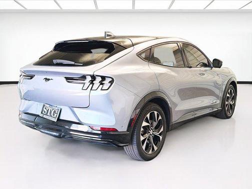 Grabber Blue Metallic 2022 Ford Mustang Mach-E Premium