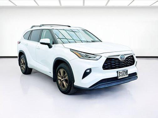 2023 Toyota Highlander Hybrid XLE