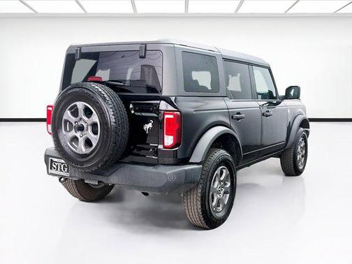 Shadow Black 2025 Ford Bronco Big Bend