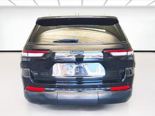 Diamond Black Crystal Pearlcoat 2021 Jeep Grand Cherokee L Altitude