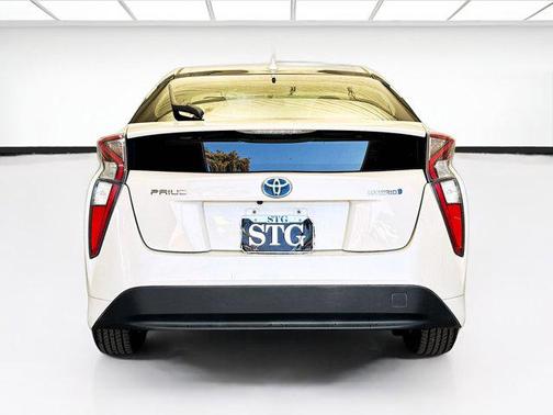 2016 Toyota Prius Two