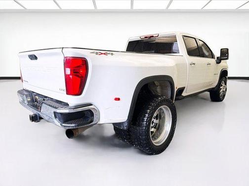 Summit White 2020 Chevrolet Silverado 3500 LTZ
