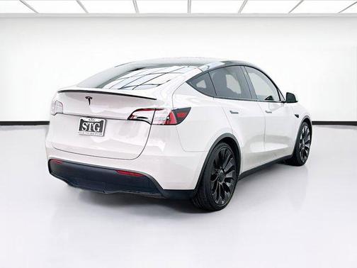 2023 Tesla Model Y Performance Dual Motor All-Wheel Drive