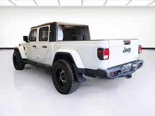 Bright White Clearcoat 2021 Jeep Gladiator Sport S
