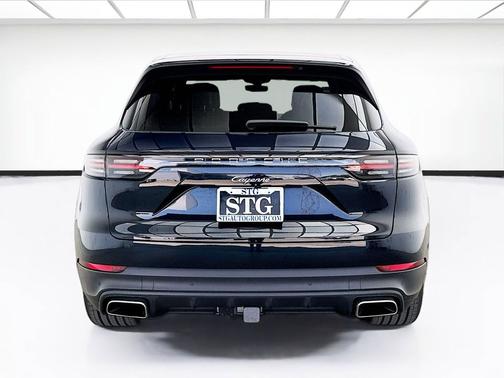 Moonlight Blue Metallic 2020 Porsche Cayenne Cayenne