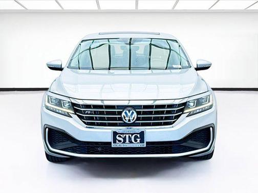 2020 Volkswagen Passat 2.0T R-Line