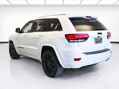 Bright White Clearcoat 2020 Jeep Grand Cherokee Altitude